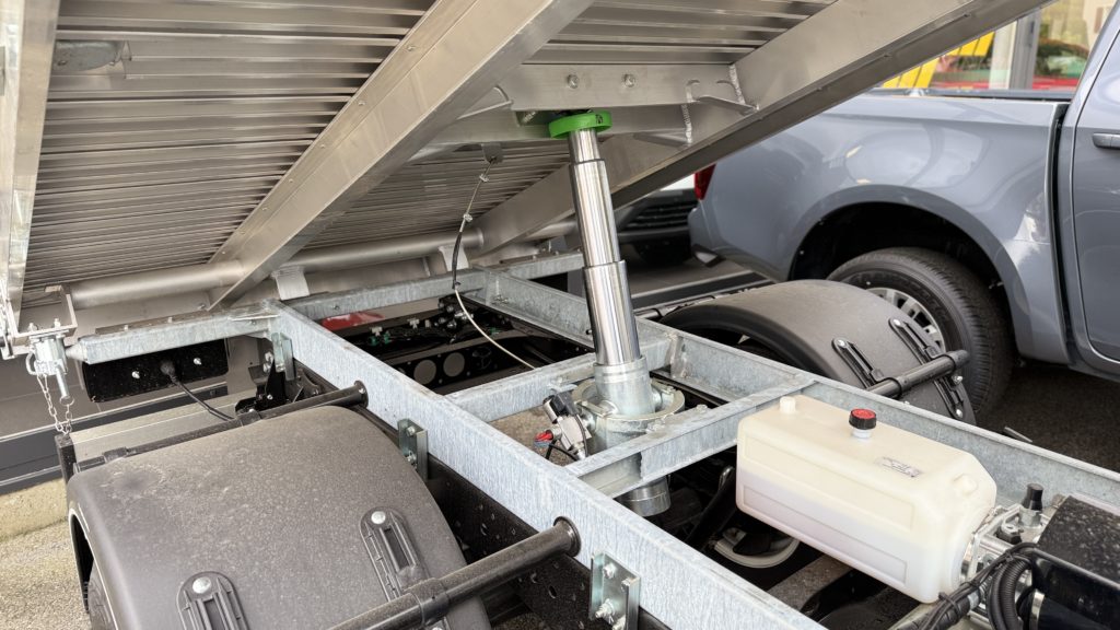 Isuzu M21 2a generazione