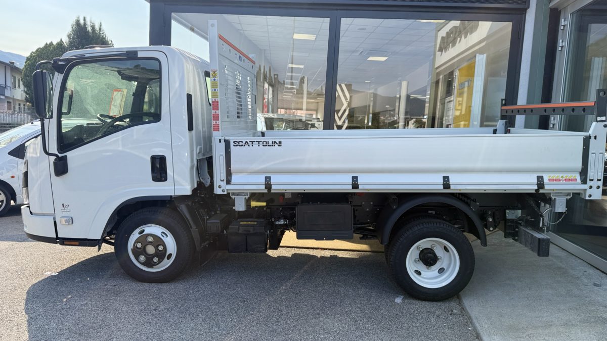 Nuovo Isuzu M27